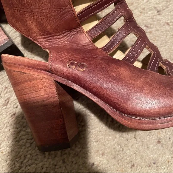Bed Stu women chestnut brown distressed leather caged stacked heel shoes, 8 1/2 - Picture 6 of 12